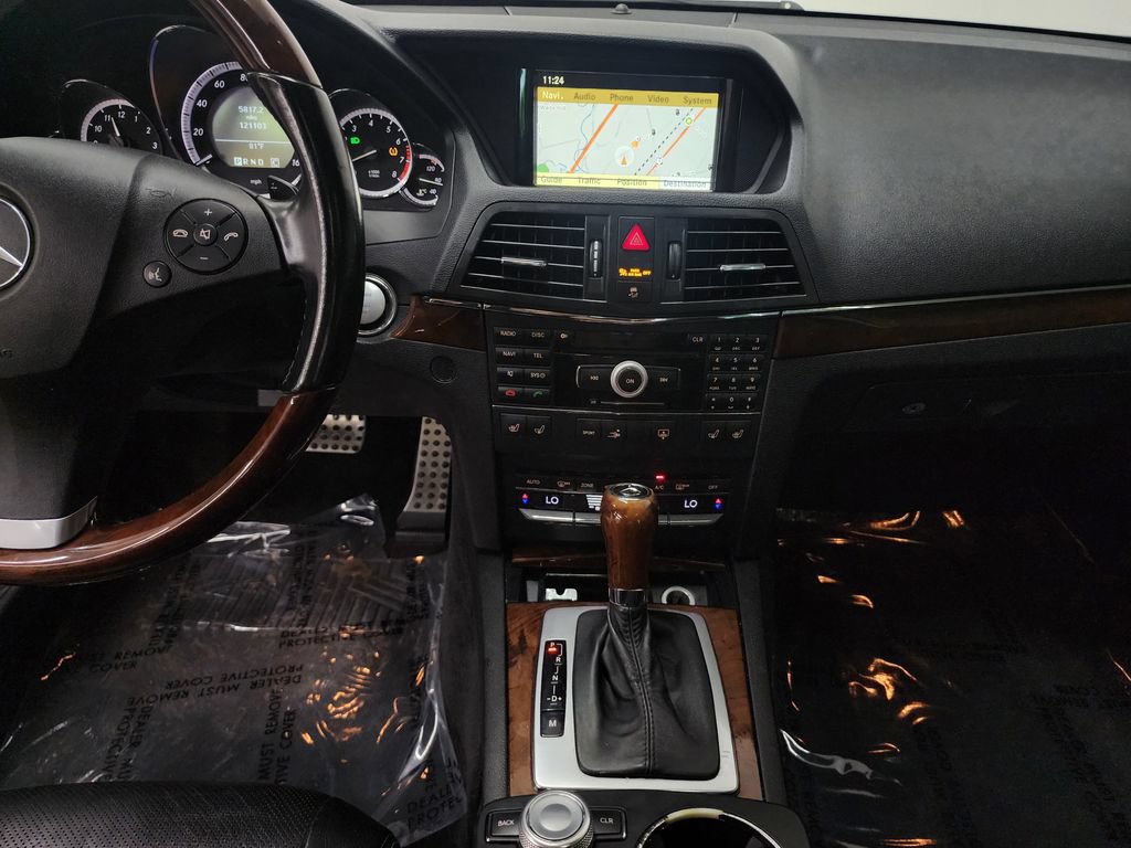 Used 2010 Mercedes-Benz E 550 Coupe image 16