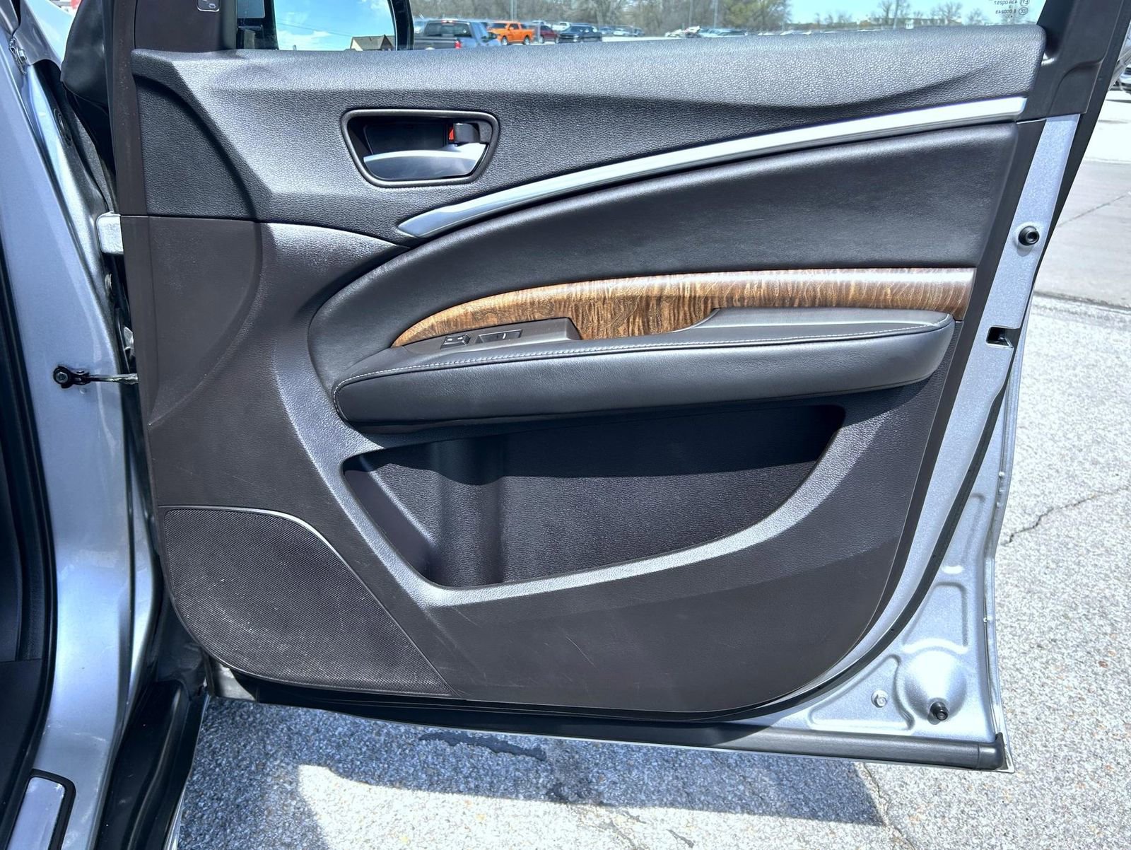 Used 2018 Acura MDX SH-AWD w/ Advance Package image 15