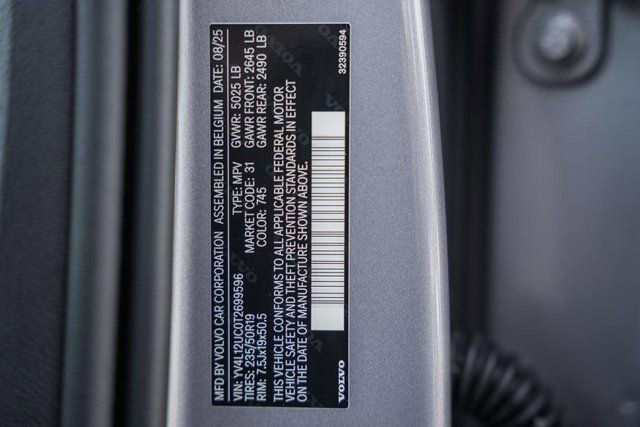 Used 2026 Volvo XC40 B5 Plus w/ Protection Package Premier image 35