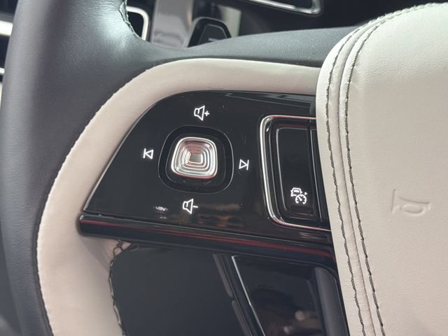 New 2026 Lincoln Aviator AWD image 10