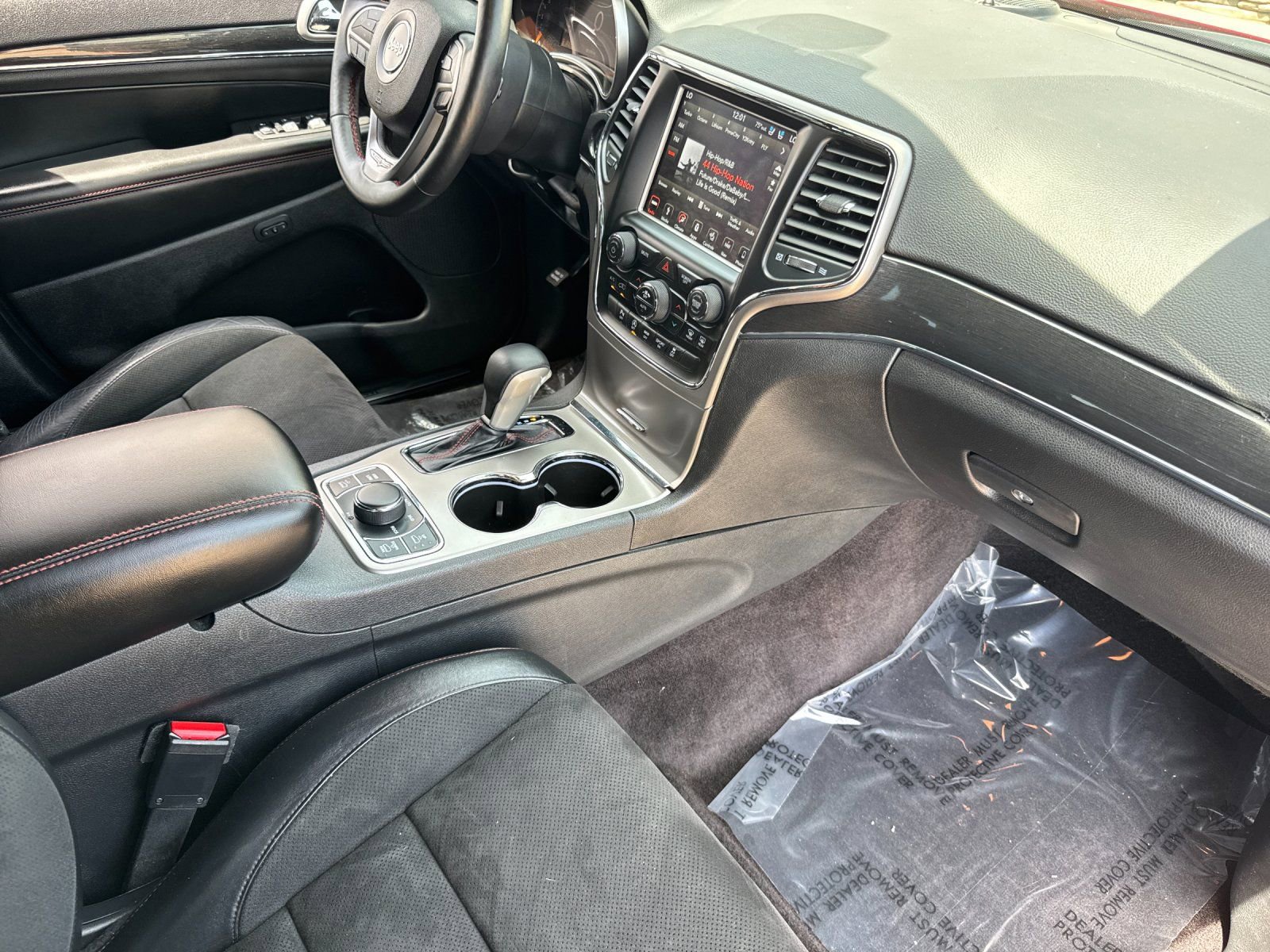 Used 2018 Jeep Grand Cherokee Trailhawk AWD/4WD image 19