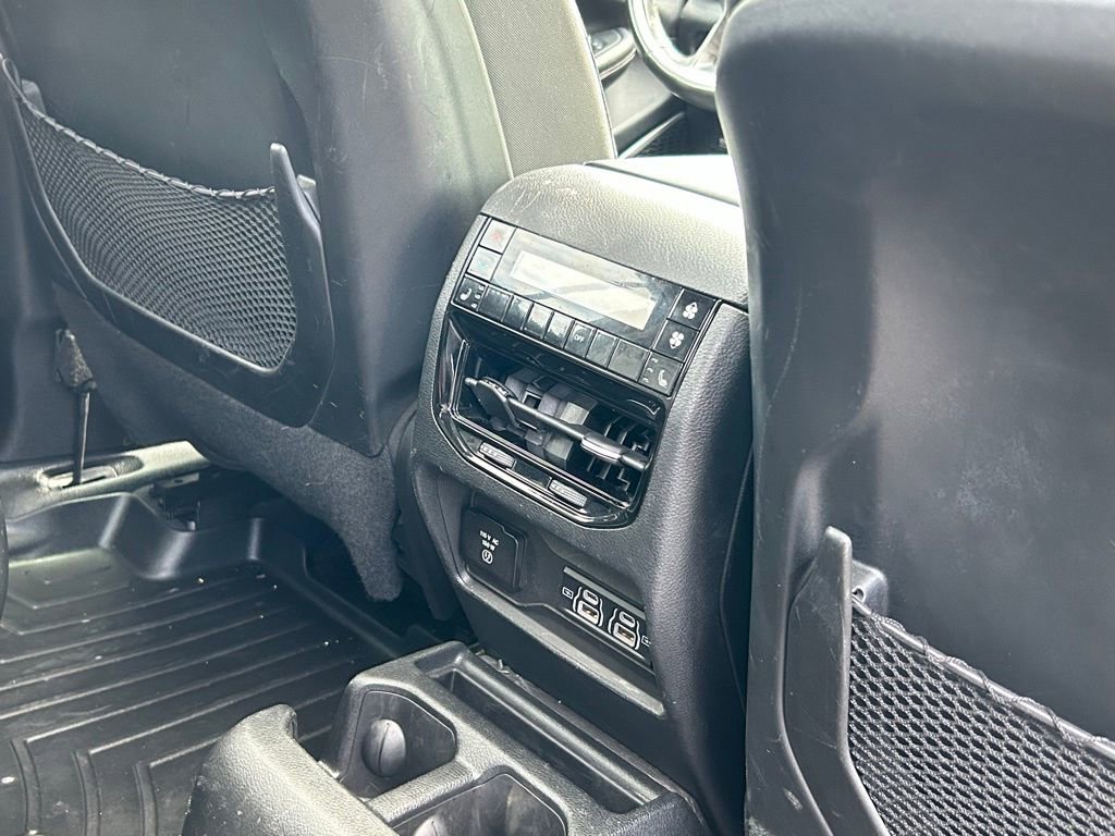 Used 2021 Jeep Grand Cherokee L Limited image 38