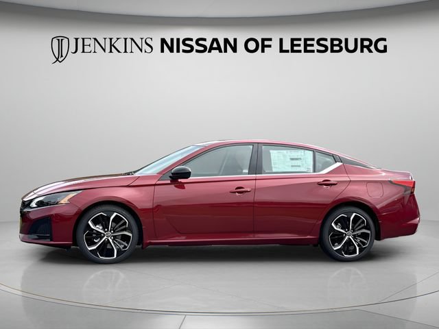 New 2025 Nissan Altima 2.5 SR w/ SR Premium Package FWD image 9
