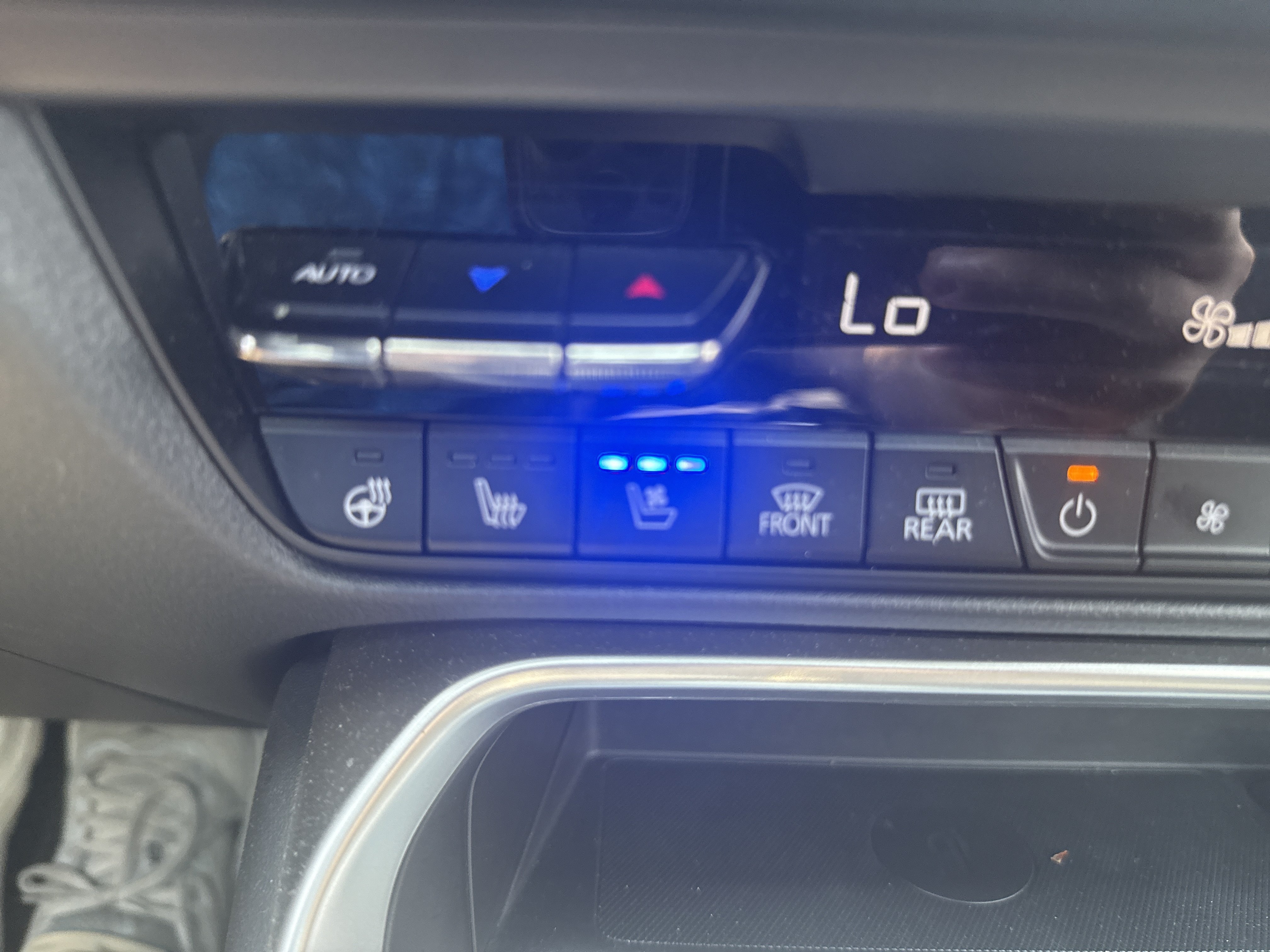 Used 2025 MAZDA CX-70 Plug-In Hybrid w/ Premium Plus AWD/4WD image 29