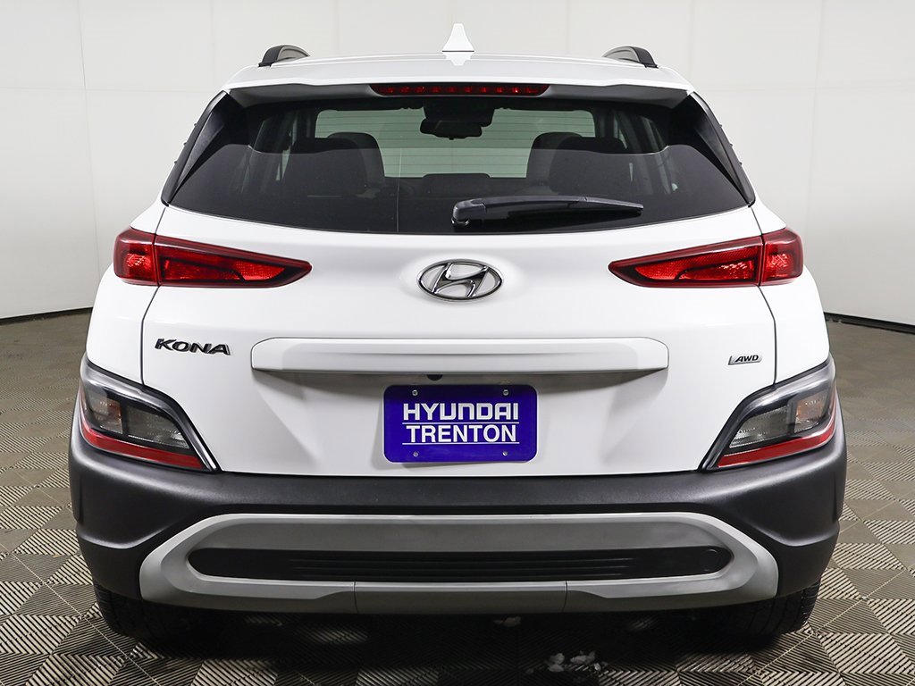 Certified 2022 Hyundai Kona SEL image 11