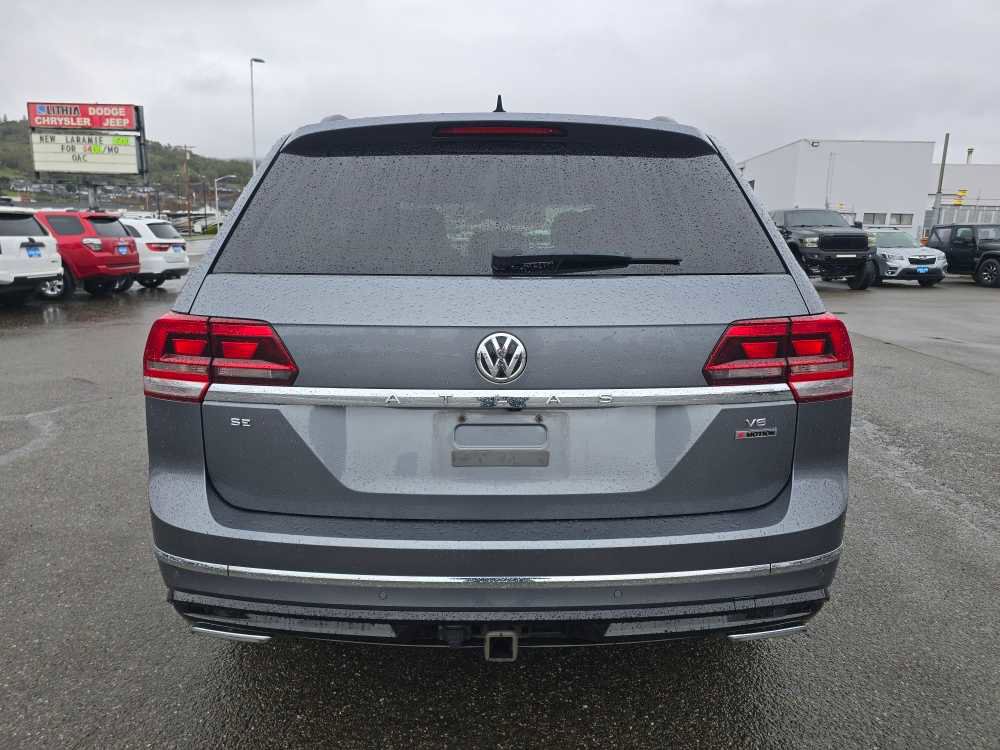 Used 2020 Volkswagen Atlas SE w/ Towing Package image 4