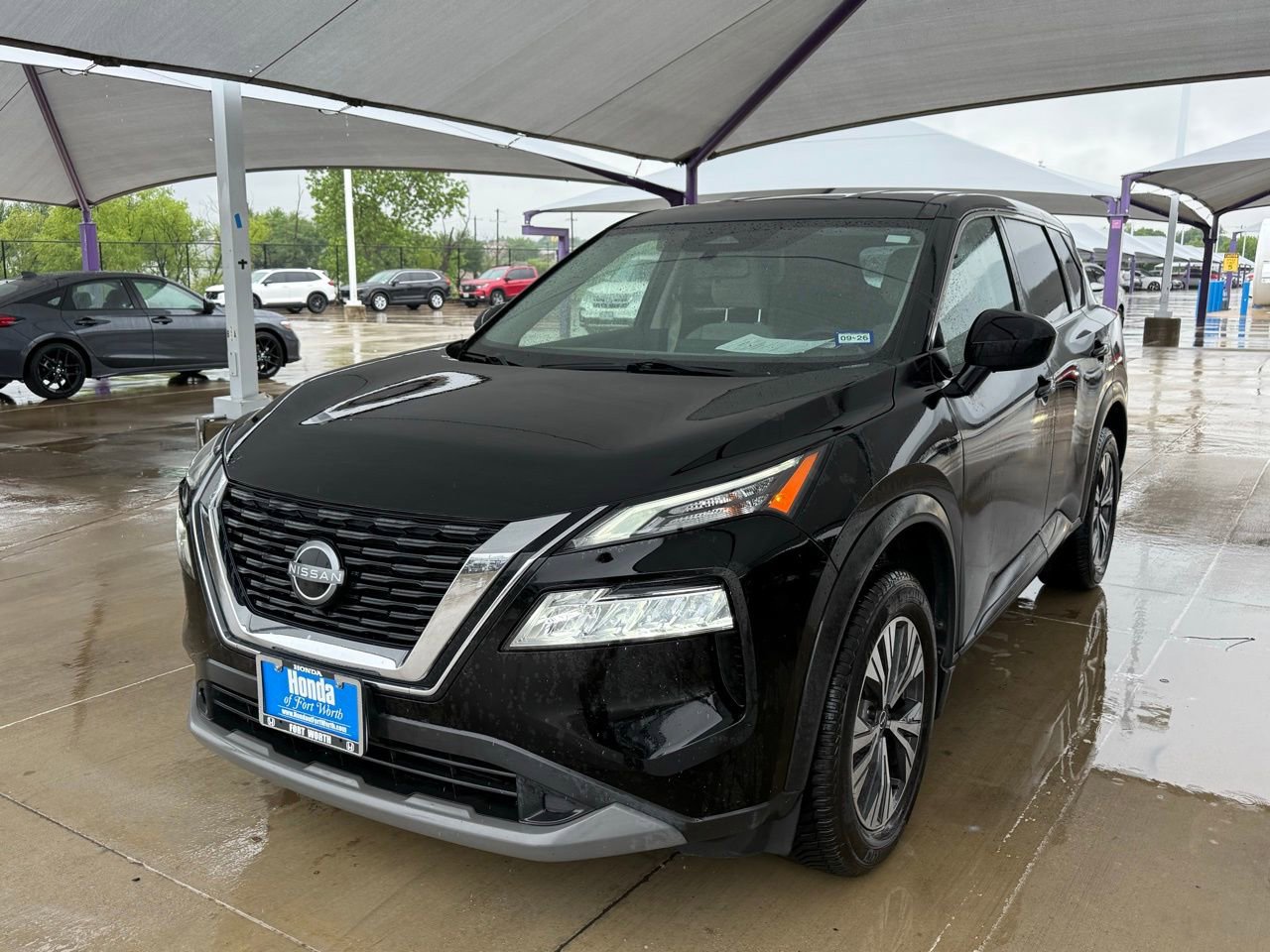 Used 2023 Nissan Rogue SV image 1