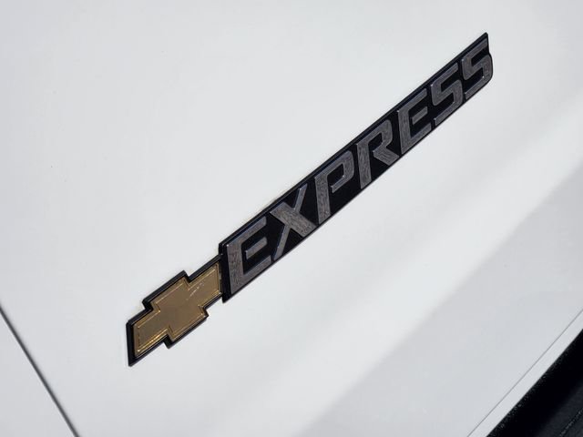 Used 2025 Chevrolet Express 2500 w/ Driver Convenience Package RWD image 12