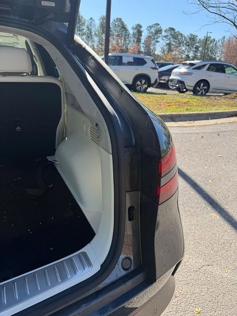 Used 2023 Genesis GV60 Performance image 11