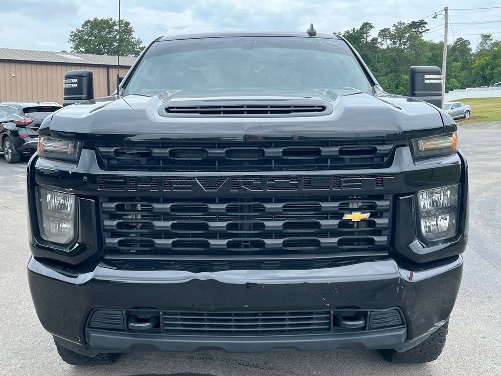 Used 2023 Chevrolet Silverado 2500 Custom w/ Custom Value Package AWD/4WD image 3