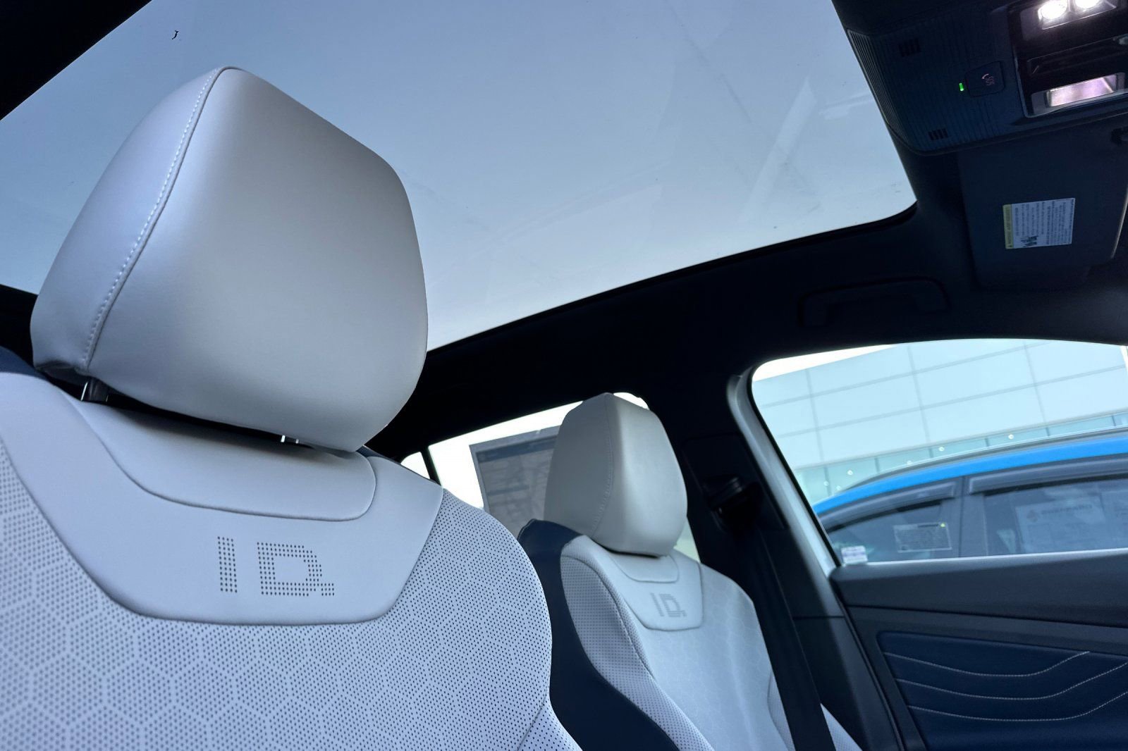 New 2026 Volkswagen ID.4 Pro S Plus image 16