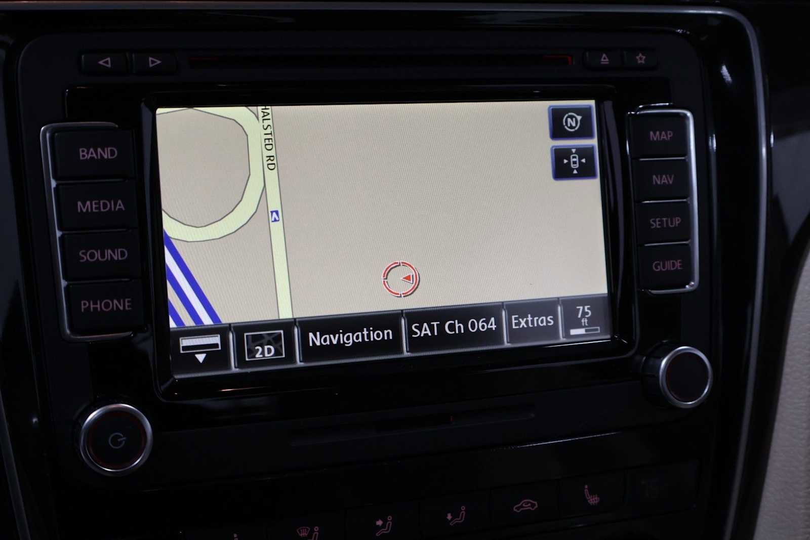 Used 2015 Volkswagen Passat TDI SEL Premium FWD image 30