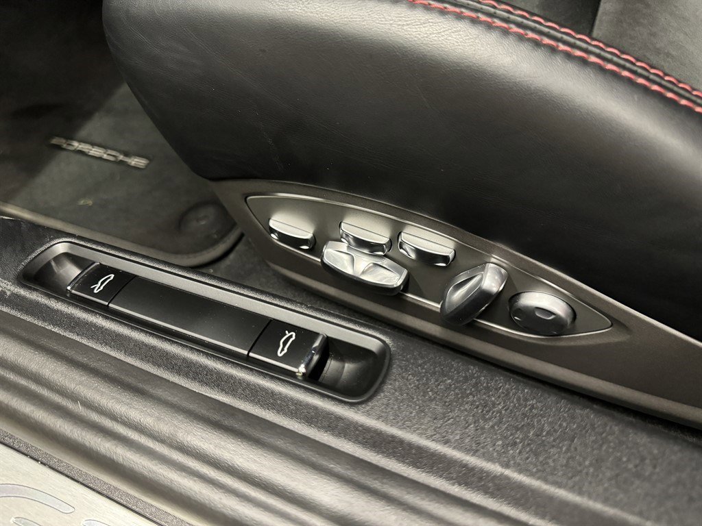 Used 2015 Porsche 911 GT3 RWD image 28