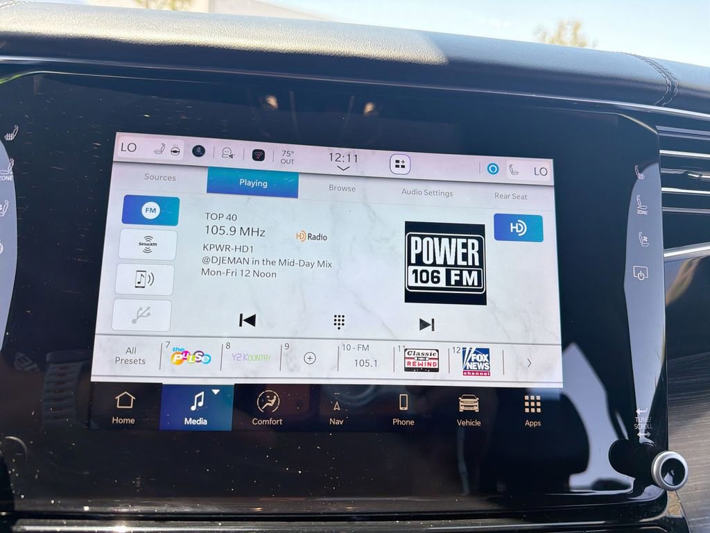 Used 2023 Jeep Wagoneer Series III w/ Rear Seat Video Group 1 AWD/4WD image 12