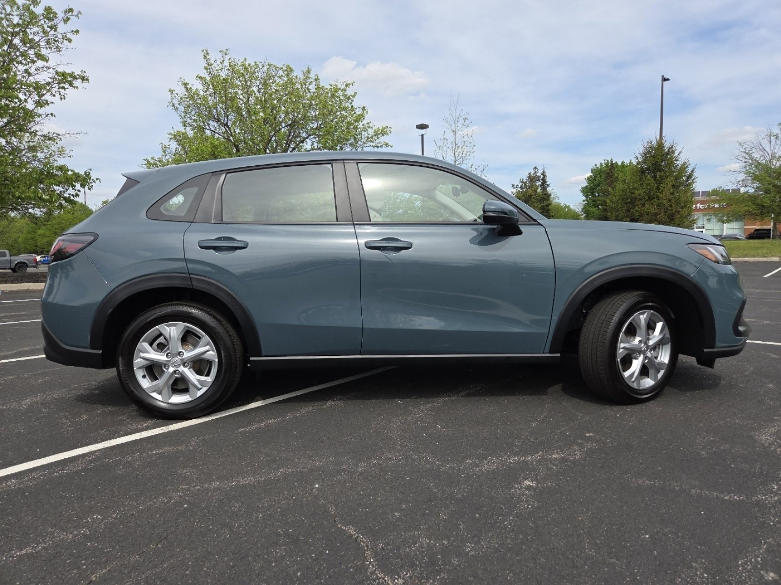 Certified 2025 Honda HR-V LX image 19