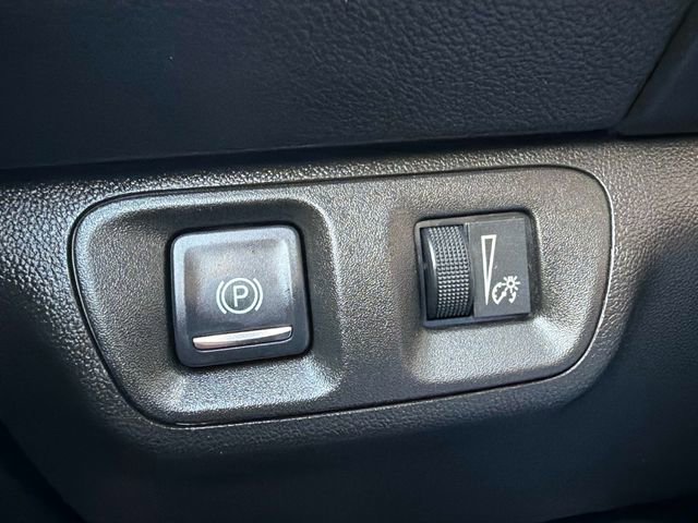 Used 2017 GMC Acadia SLT w/ LPO, Cargo Package FWD image 29