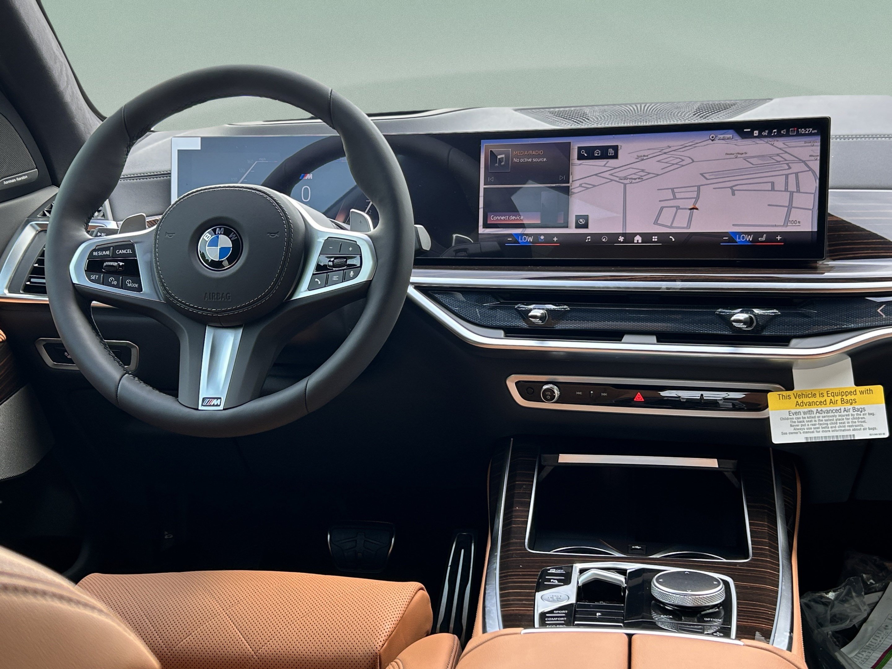 Used 2027 BMW X7 xDrive40i w/ M Sport Package AWD/4WD image 8