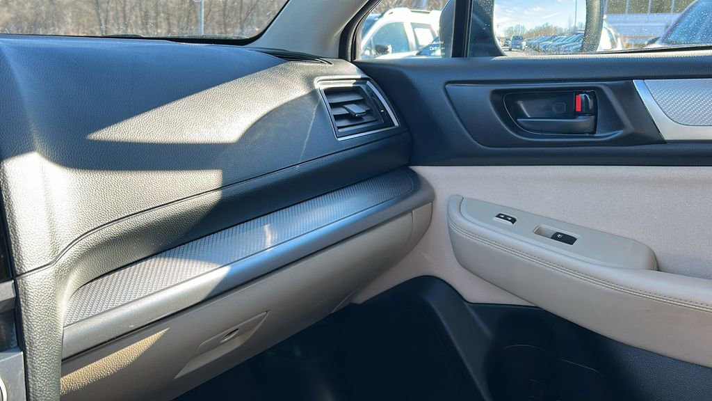 Used 2018 Subaru Outback 2.5i image 19