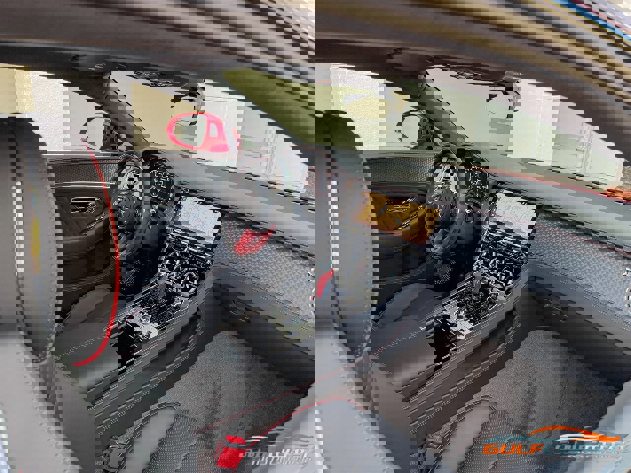 Used 2024 Bentley Continental GT V8 image 32