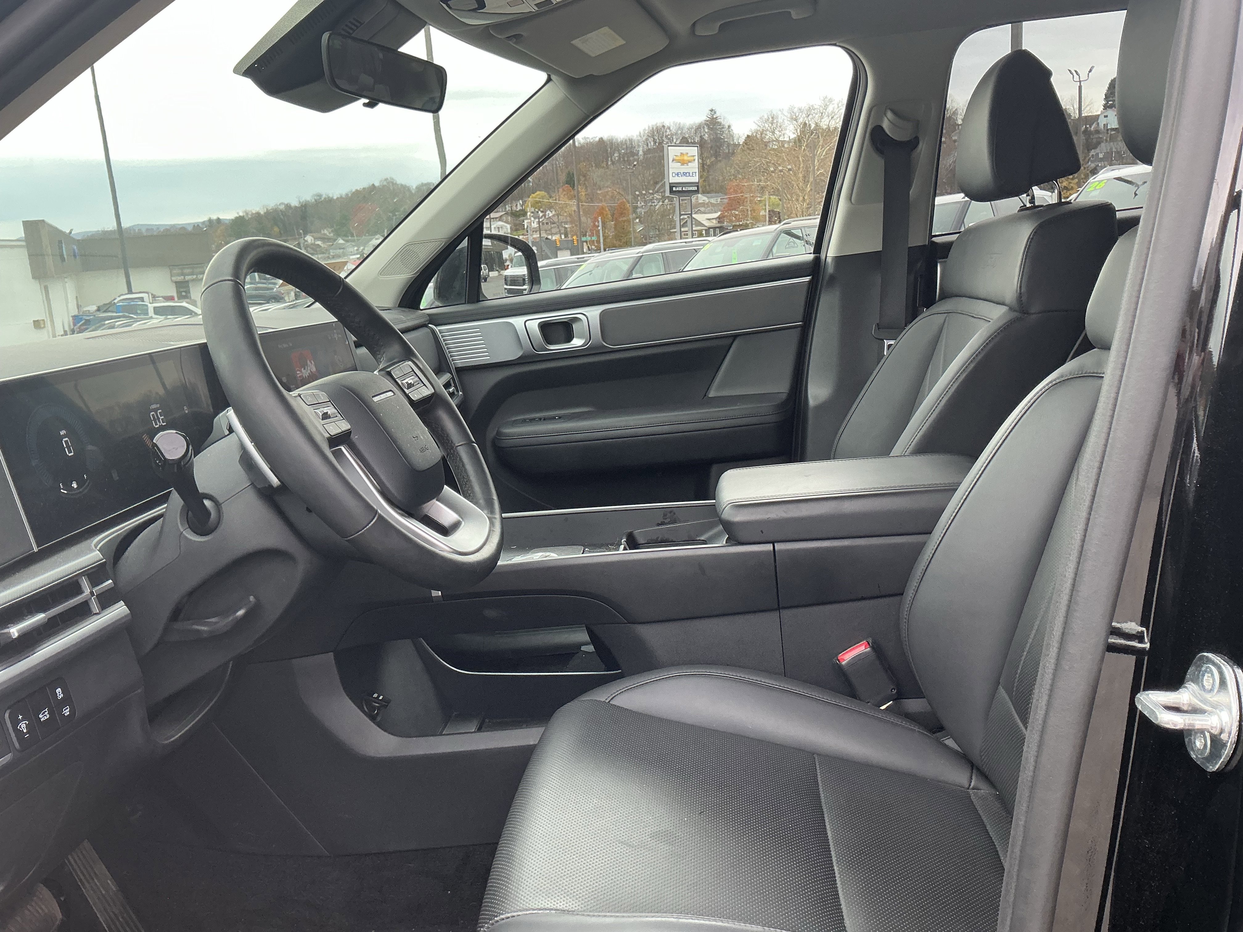 Used 2025 Hyundai Santa Fe XRT image 11