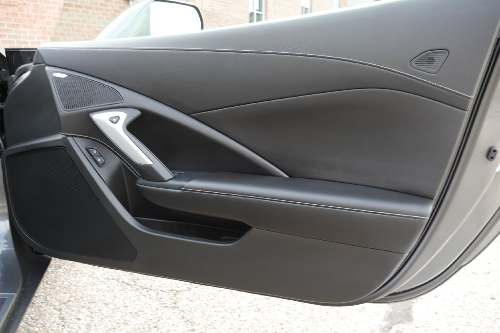 Used 2016 Chevrolet Corvette Stingray Coupe w/ 2LT Preferred Equipment Group RWD image 15