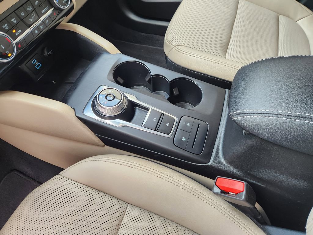 Used 2022 Ford Escape SEL w/ Technology Package FWD image 20