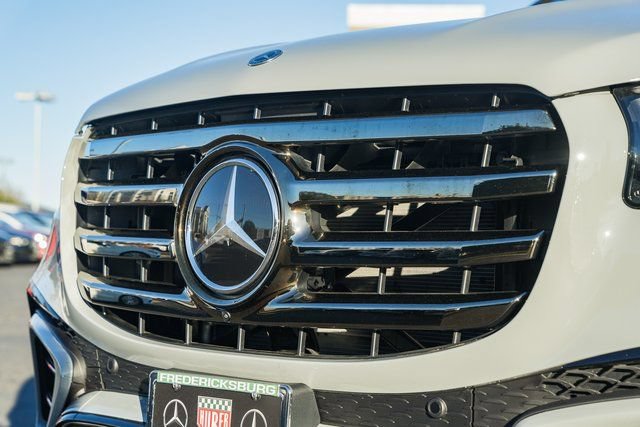 New 2026 Mercedes-Benz GLS 450 4MATIC image 13