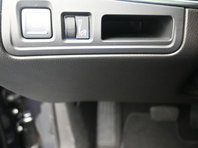 Used 2023 Cadillac XT6 Premium Luxury image 16