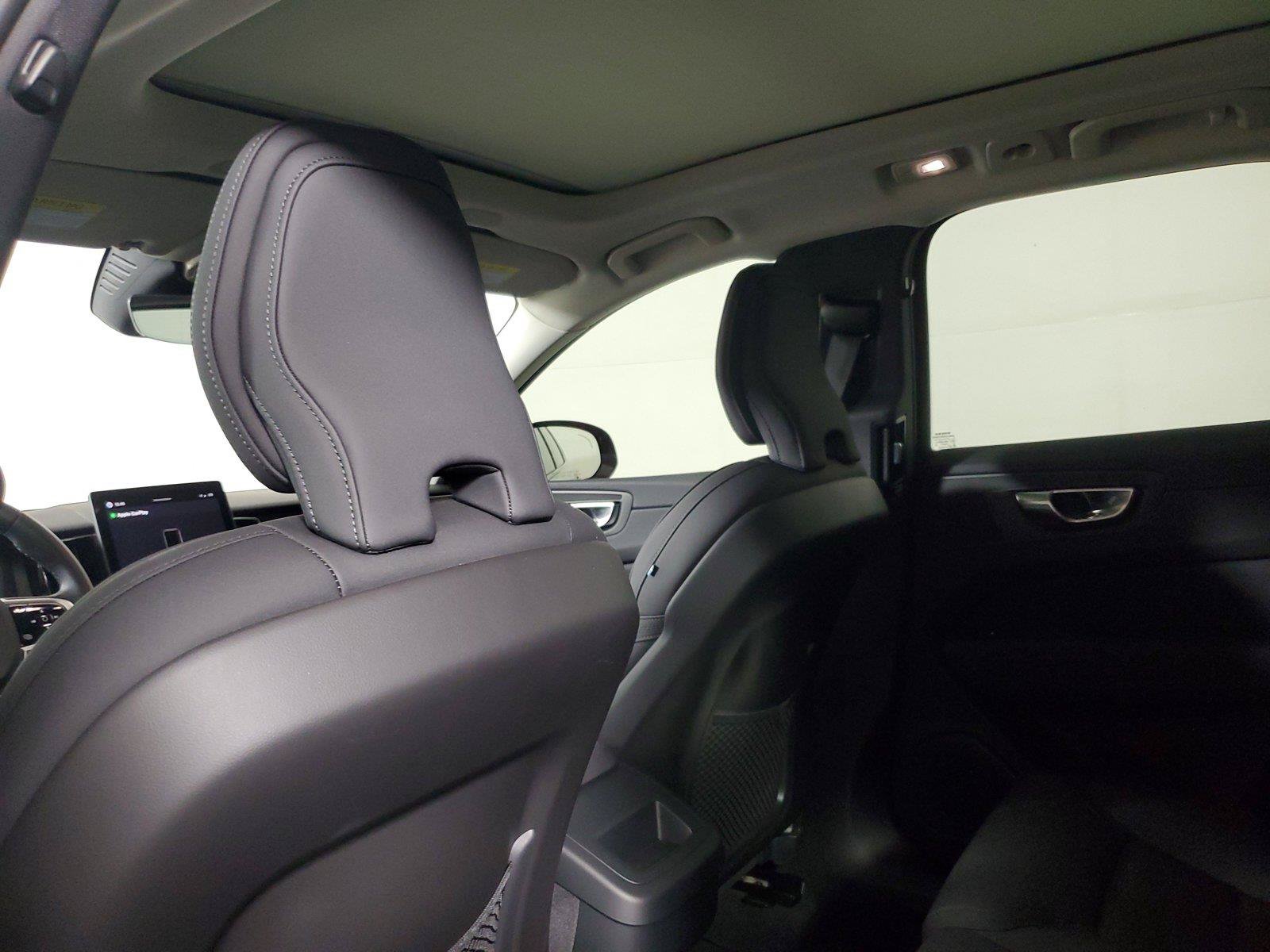 Certified 2026 Volvo XC60 B5 Core AWD/4WD image 14