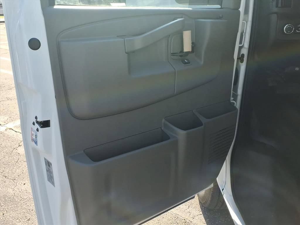 New 2026 Chevrolet Express 2500 w/ Driver Convenience Package RWD image 16