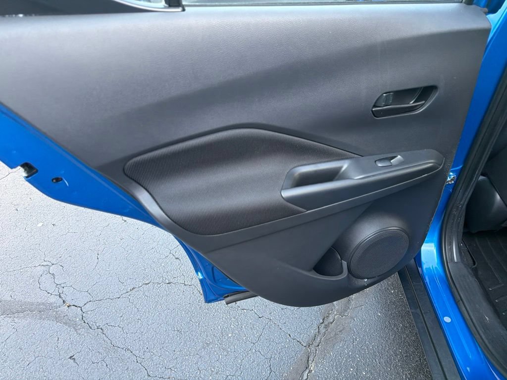 Used 2022 Nissan Kicks S FWD image 10