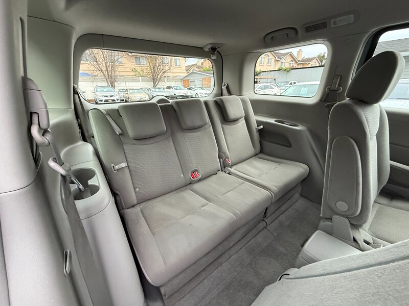 Used 2016 Nissan Quest S image 23