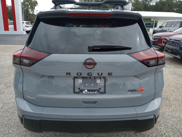 New 2026 Nissan Rogue SV image 4