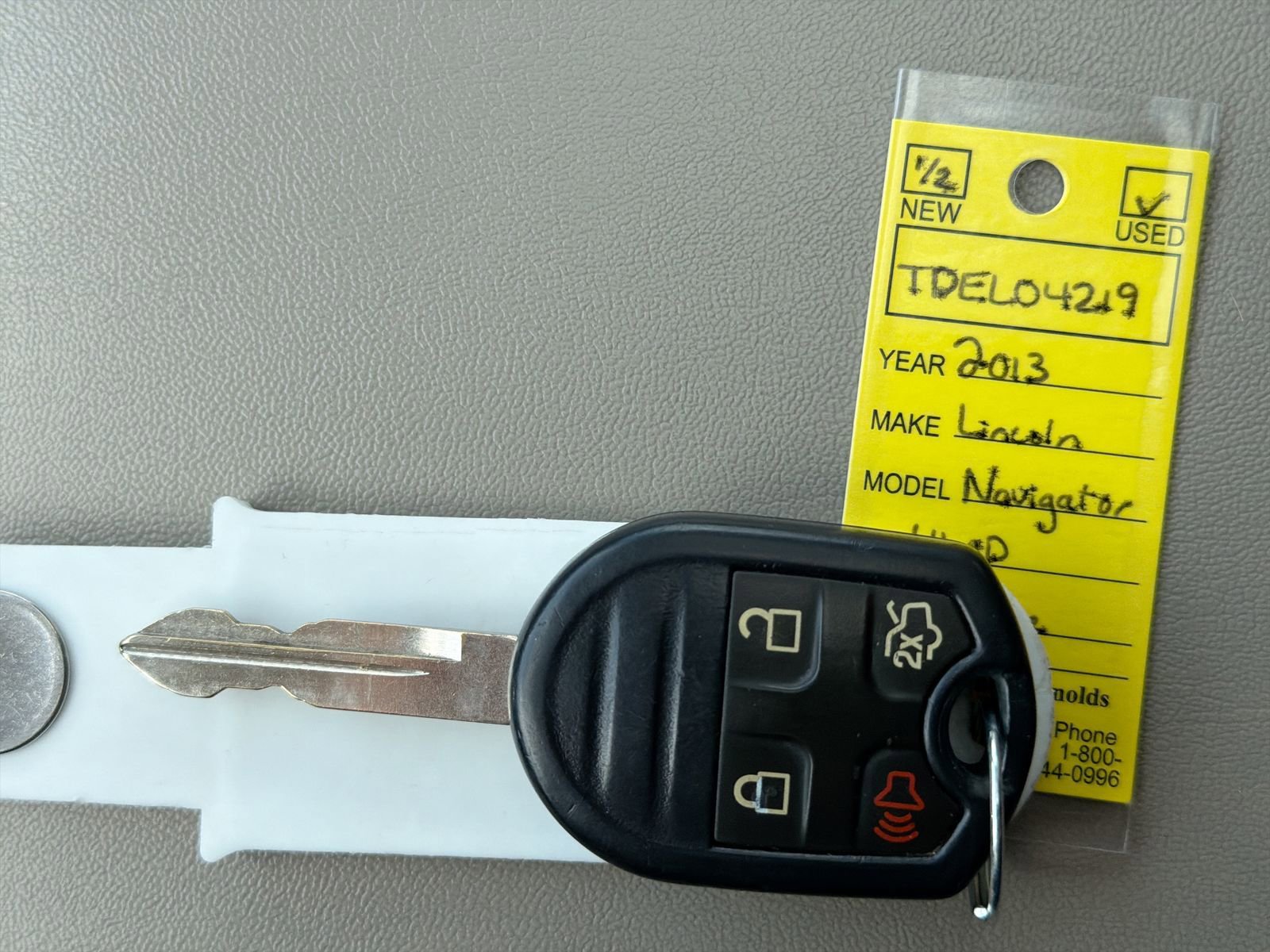 Used 2013 Lincoln Navigator 4WD w/ HD Trailer Tow Pkg image 40