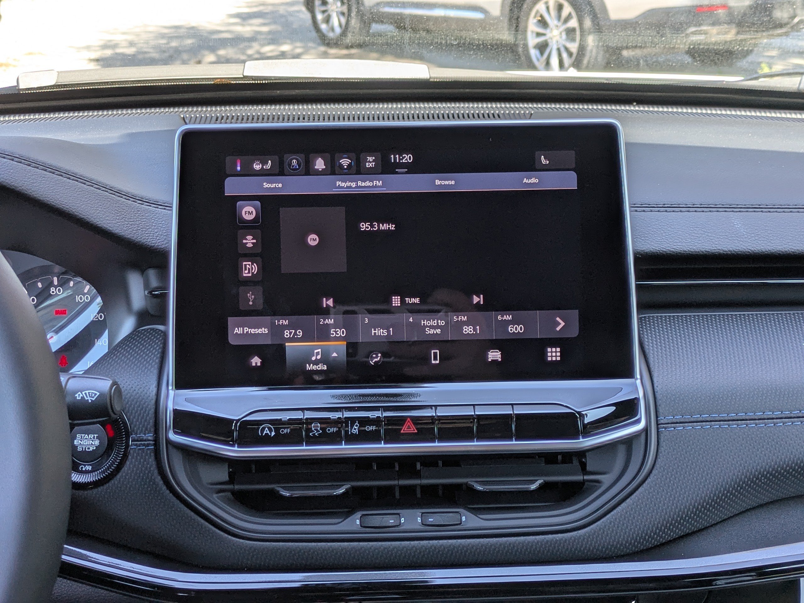 New 2026 Jeep Compass Latitude AWD/4WD image 16