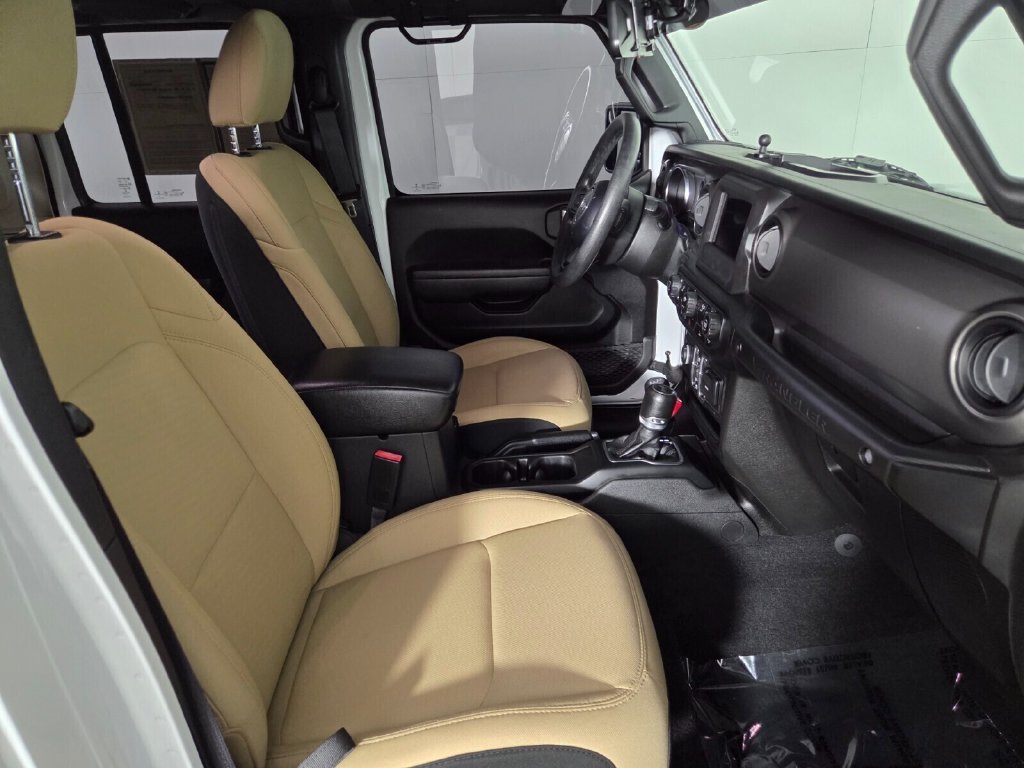 Used 2022 Jeep Wrangler Unlimited Sport AWD/4WD image 31