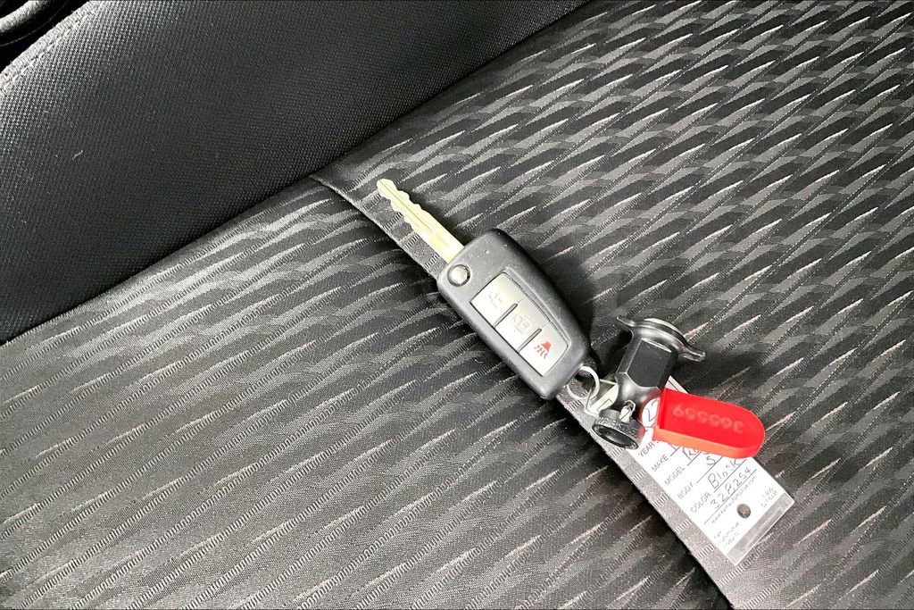 Used 2018 Nissan Rogue S image 10