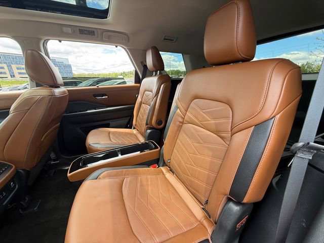 Used 2023 Nissan Pathfinder Platinum AWD/4WD image 27
