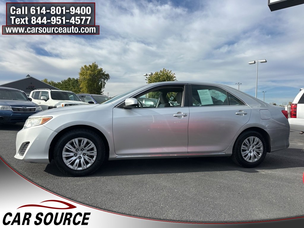 Used 2012 Toyota Camry LE image 3