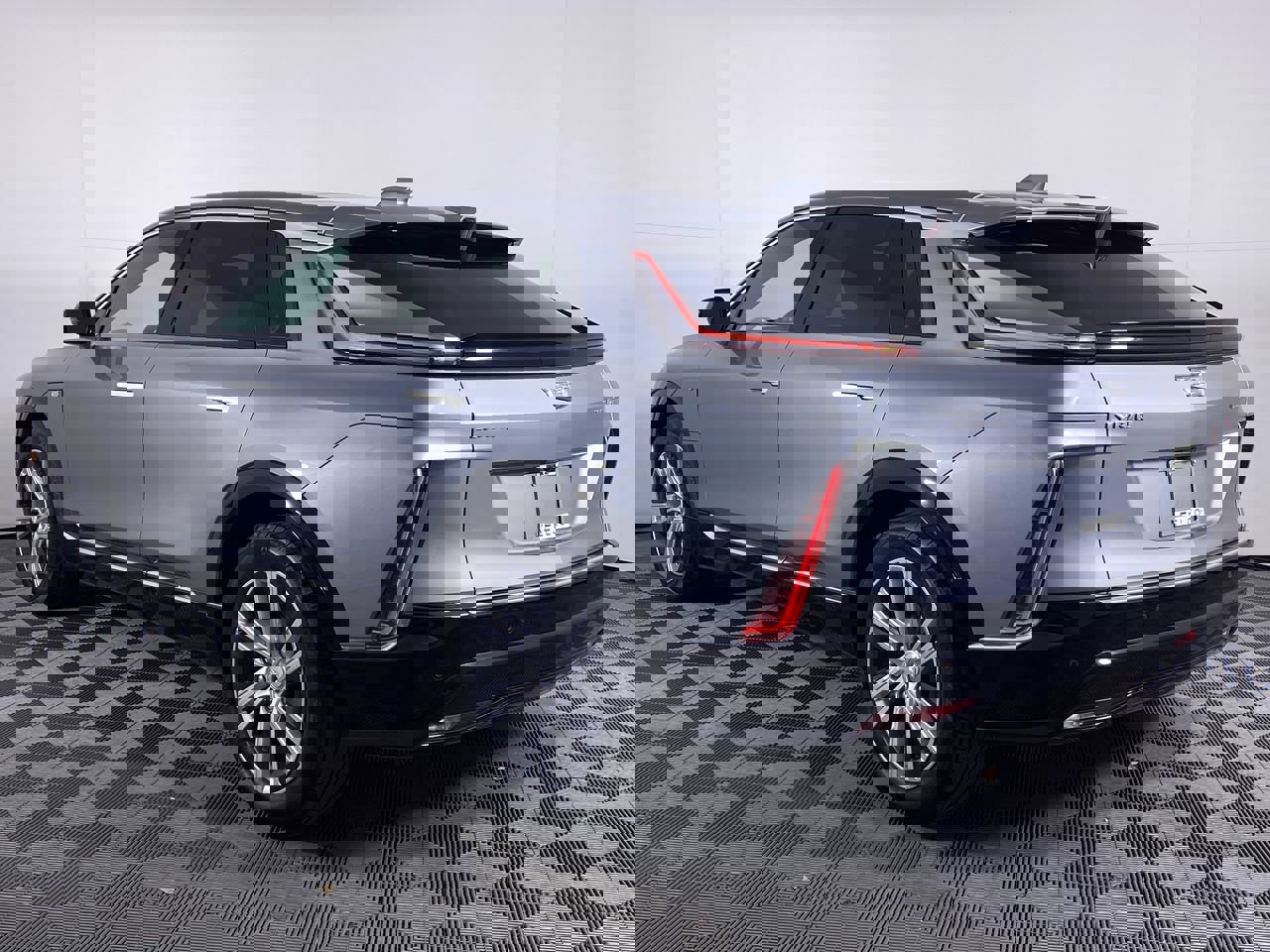 Certified 2024 Cadillac Lyriq Tech image 18