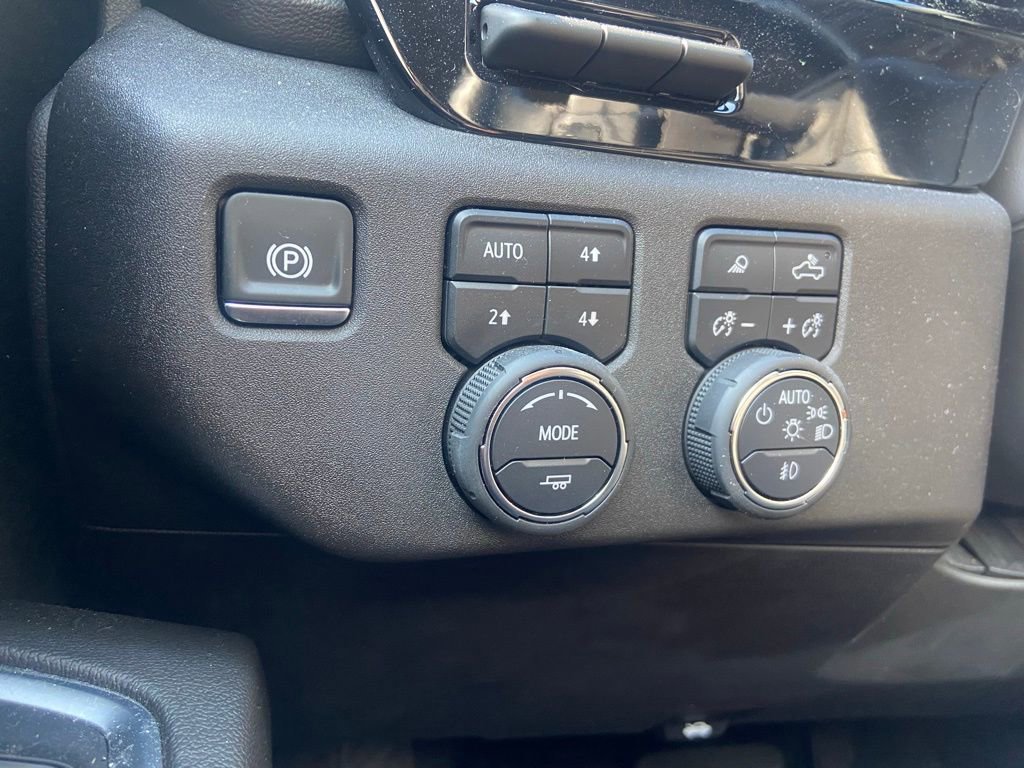 Used 2024 Chevrolet Silverado 1500 LTZ w/ Technology Package image 21