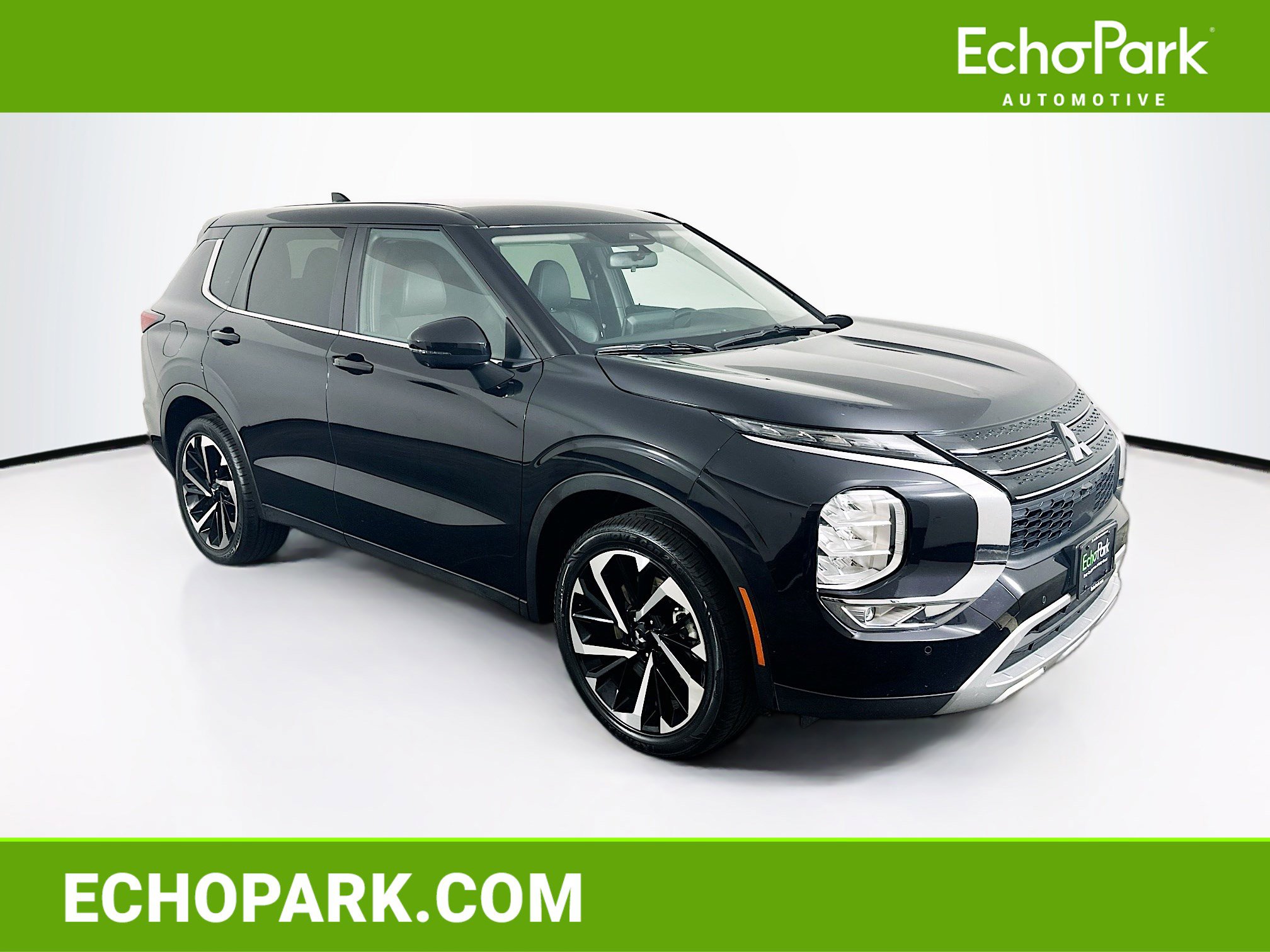 Used 2024 Mitsubishi Outlander SE FWD image 1