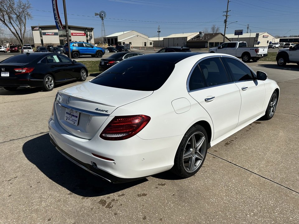 Used 2017 Mercedes-Benz E 300 4MATIC image 5