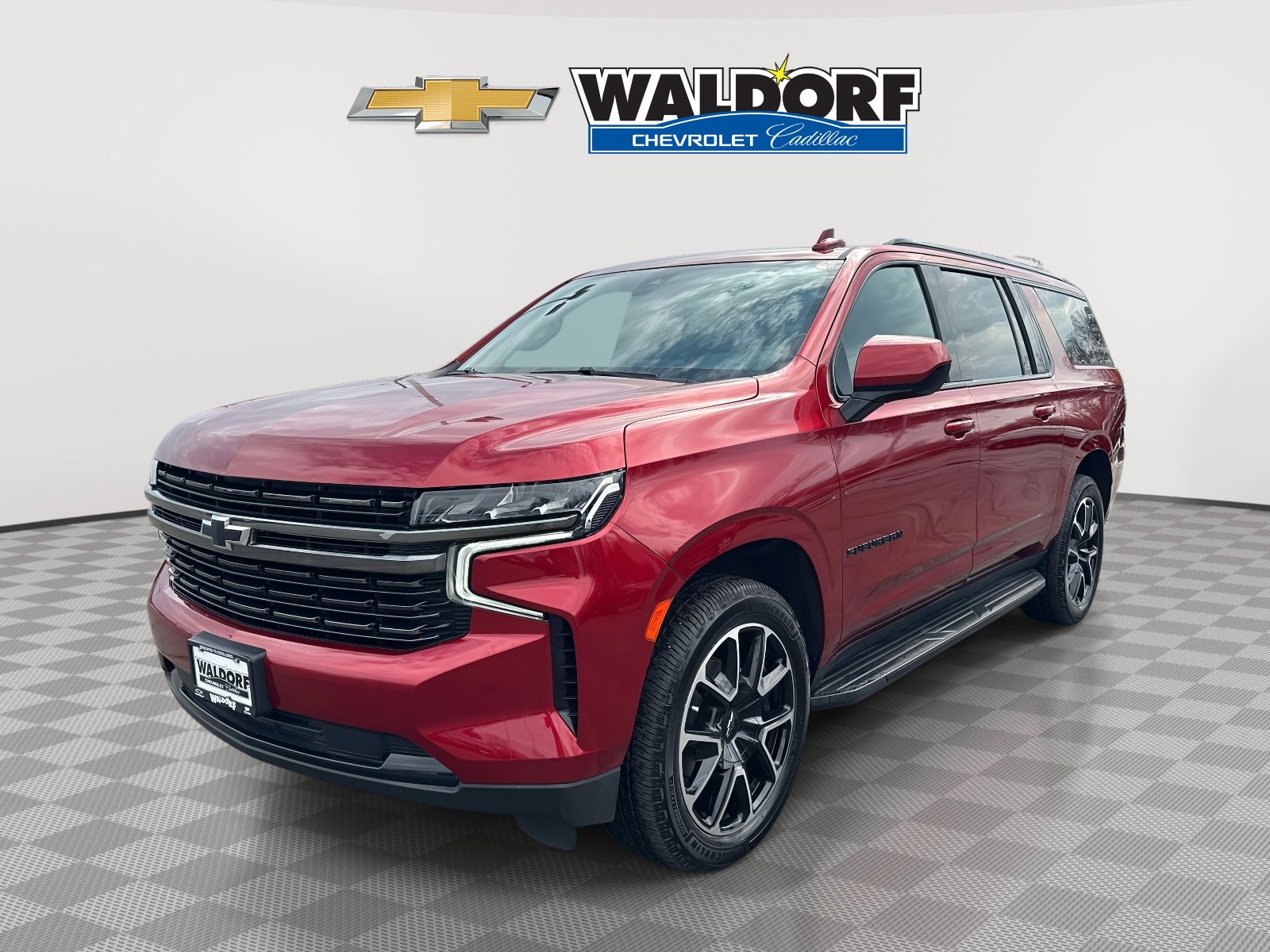 Used 2021 Chevrolet Suburban RST w/ Rear Media and Nav Package image 3