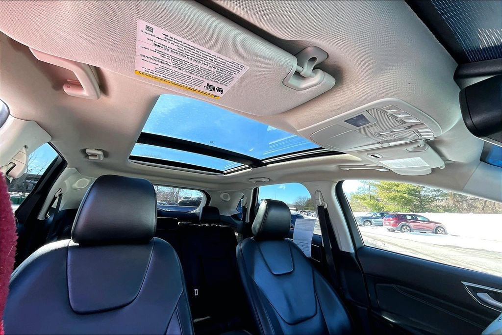 Used 2020 Ford Edge Titanium w/ Class II Trailer Tow Package image 23