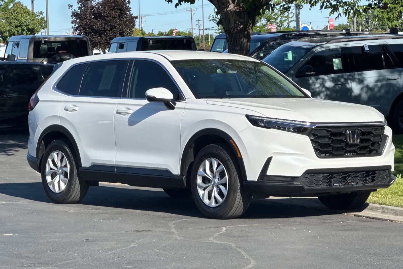 Used 2025 Honda CR-V LX image 9
