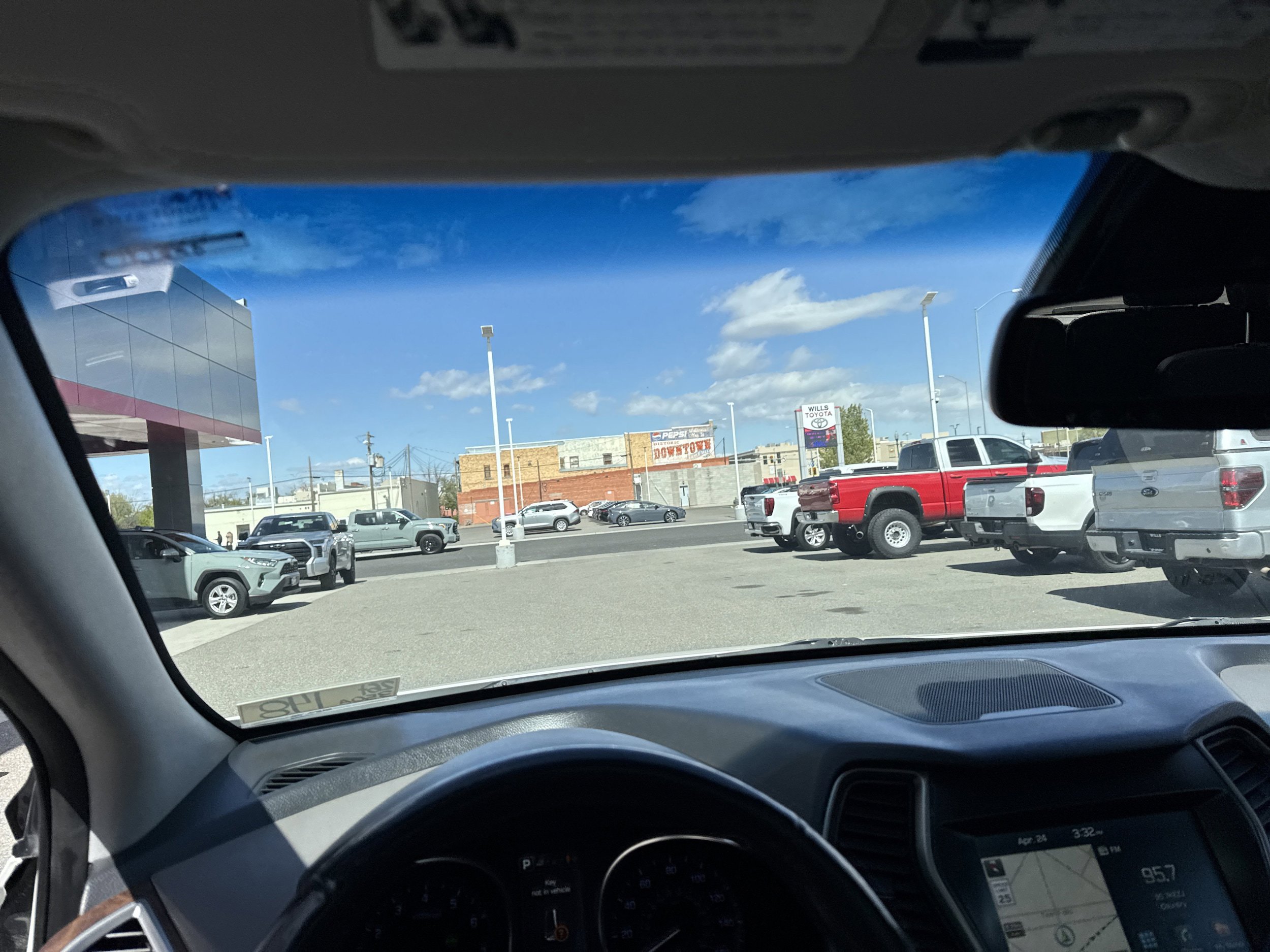 Used 2019 Hyundai Santa Fe XL FWD image 3