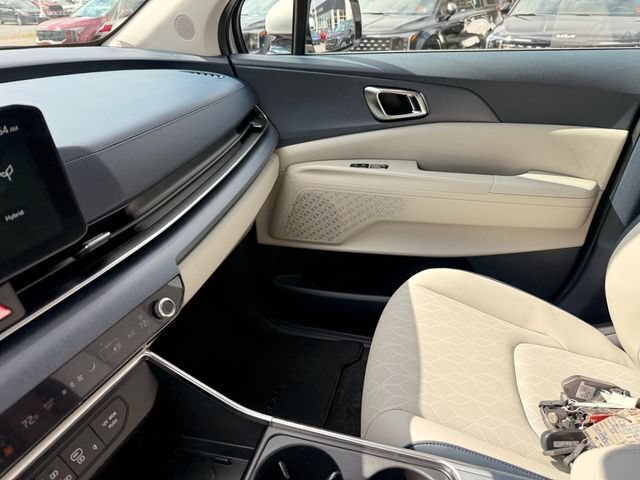 New 2026 Kia Carnival EX FWD image 14