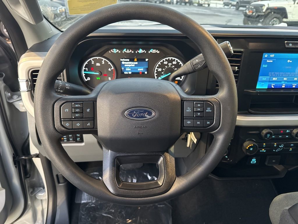 New 2026 Ford F350 XLT w/ FX4 Off-Road Package image 14