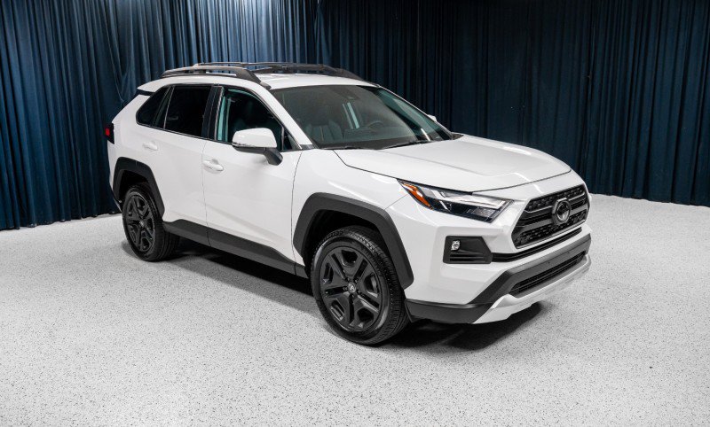 Used 2024 Toyota RAV4 Adventure AWD/4WD image 3